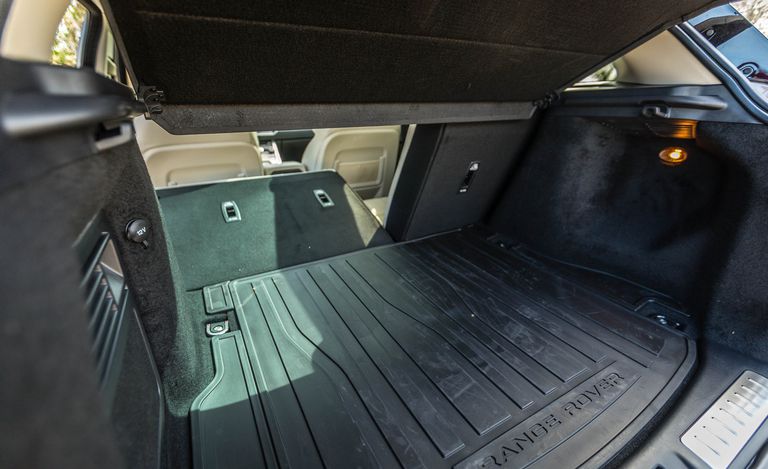 складывающиеся сиденья Range Rover Evoque в 2019 году