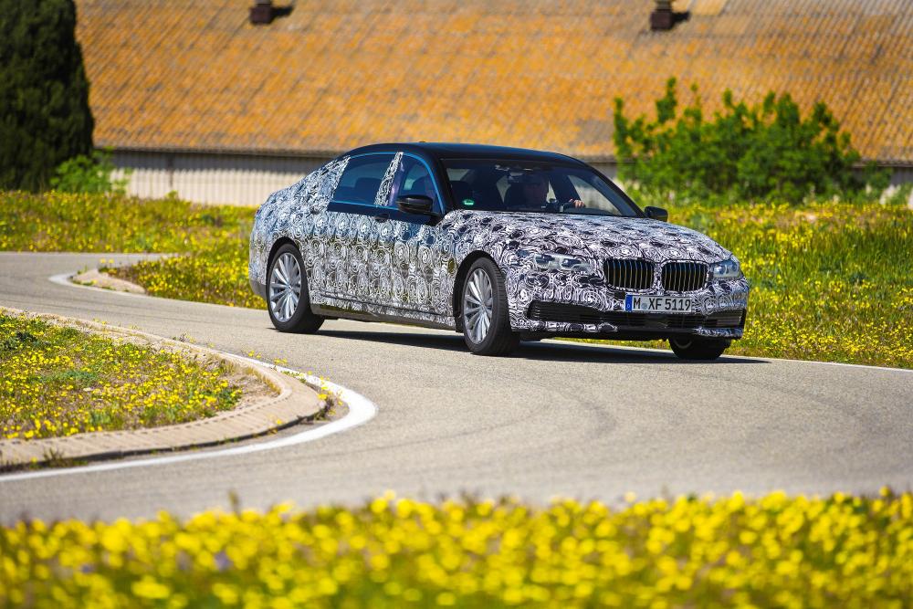 BMW 7 серии 2016 года