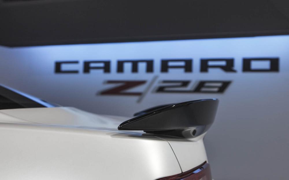 сполер Chevrolet Camaro Z/28 2014 года