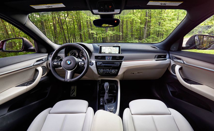 салон BMW X2 2018
