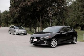 Mazda 3 vs VW Golf 2015 года