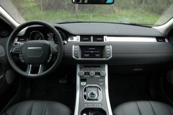 салон Range Rover Evoque Coupe модели 2013 года