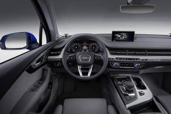 водительское место Audi Q7 2016 года